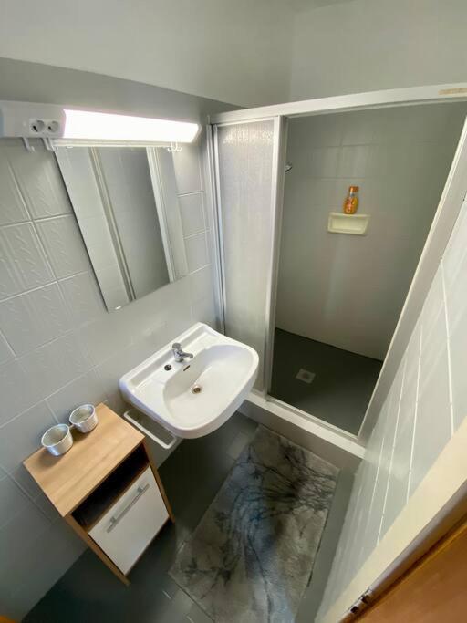2-Zimmer Wohnung Auf Der Heide Finkenstein am Faaker See المظهر الخارجي الصورة